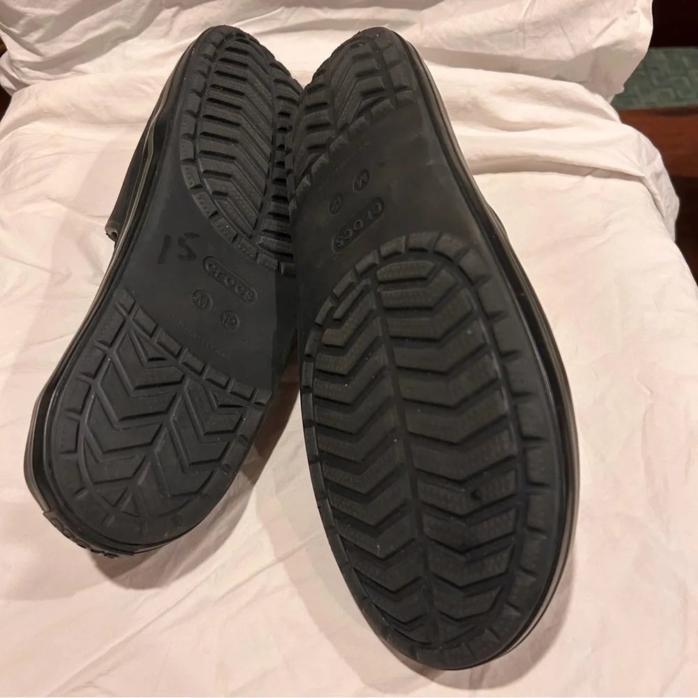CROCS men’s size